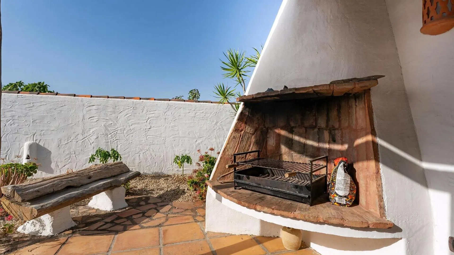 Holiday home Finca Casa Verde Mit Garten, Terrasse Und Grill Charco del Pino