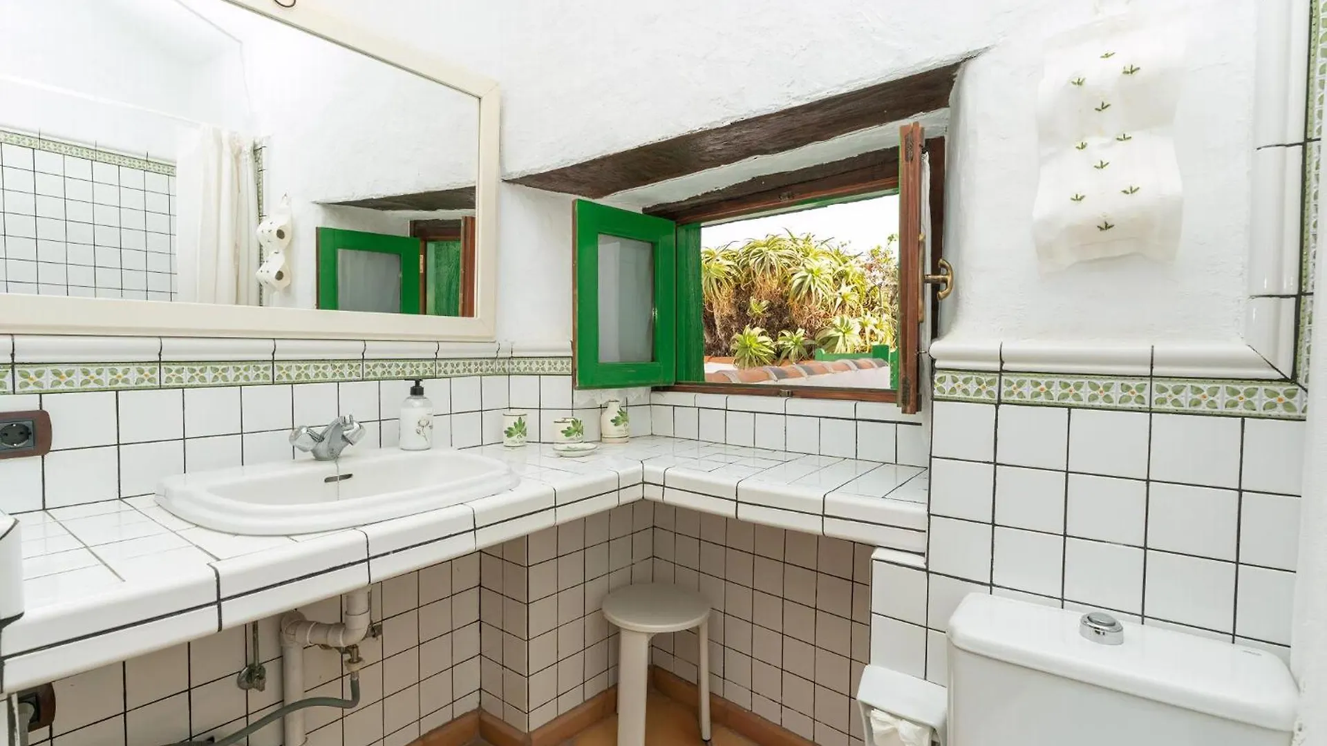 Finca Casa Verde Mit Garten, Terrasse Und Grill Charco del Pino بيت للعطل