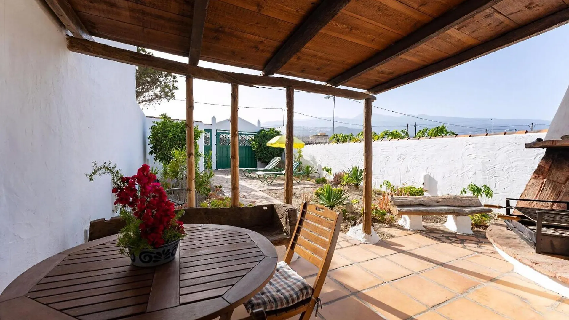 بيت للعطل Finca Casa Verde Mit Garten, Terrasse Und Grill Charco del Pino إسبانيا